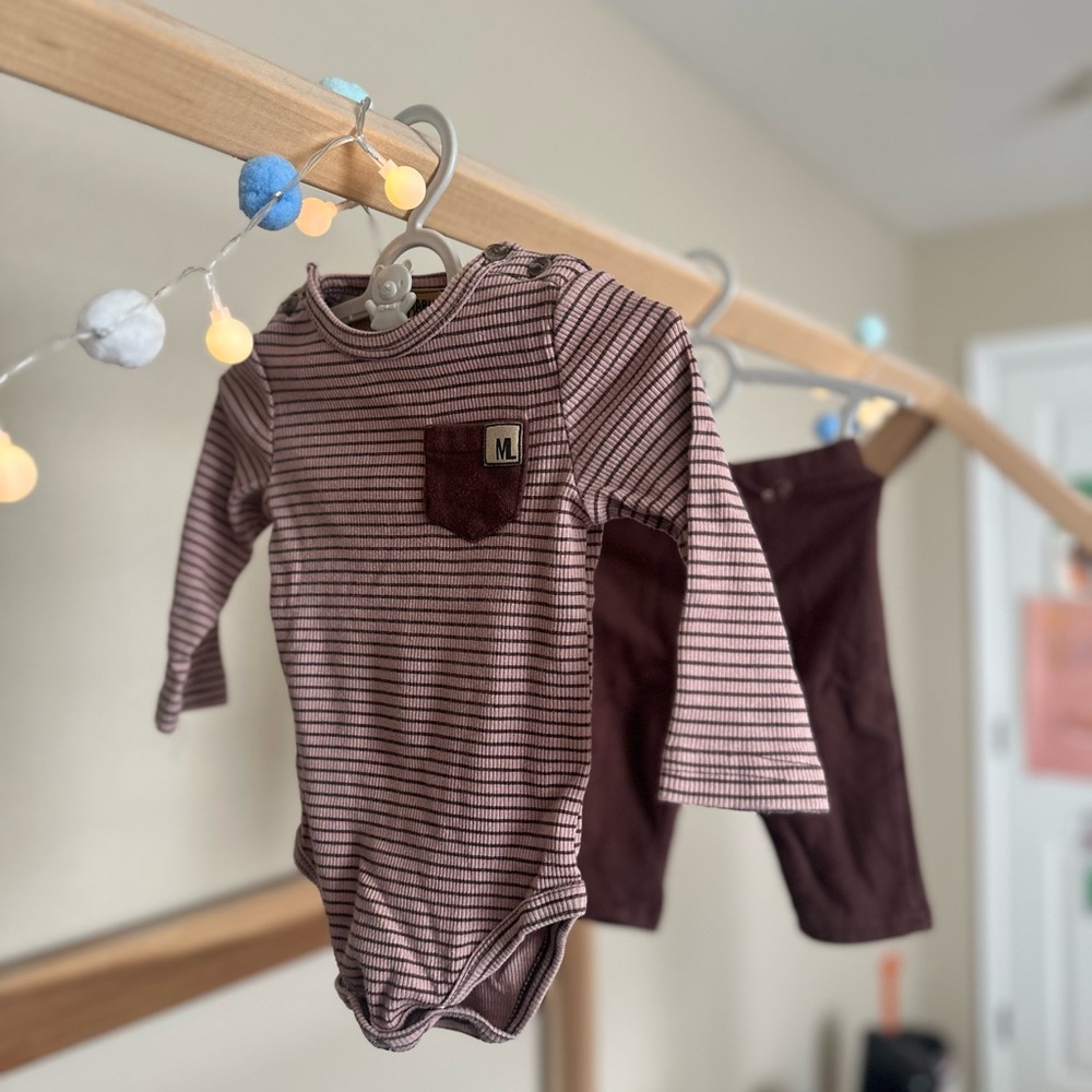 Striped Brown Baby Set by Mario Lopez